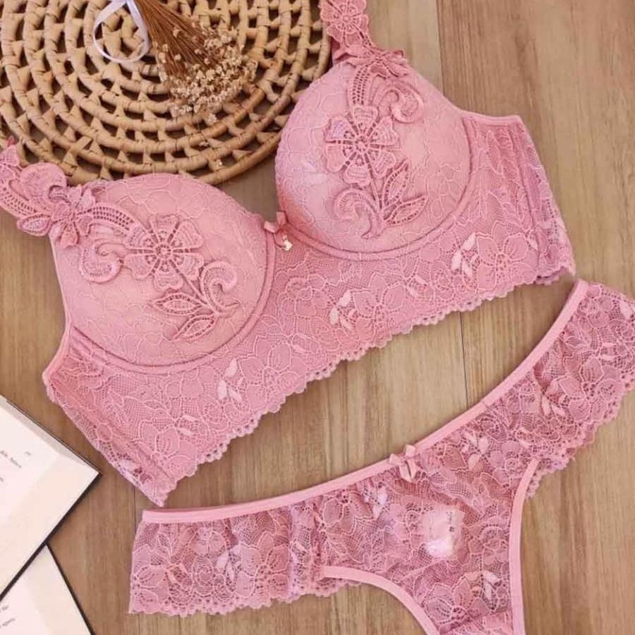Conjunto de Renda Rosa